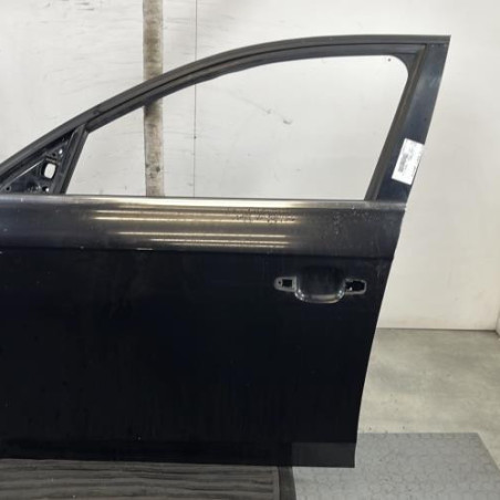 Porte avant gauche AUDI A4 3 Photo n°1