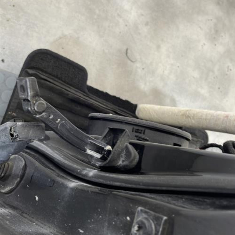 Porte avant gauche AUDI A4 3 Photo n°2