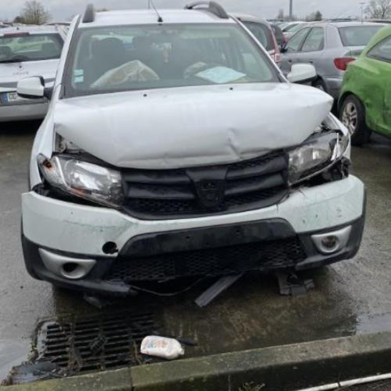 Boitier UCH DACIA SANDERO 2 Photo n°12