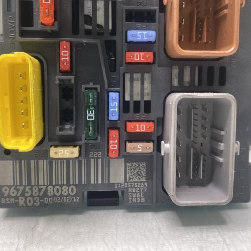 Boitier servitude moteur (BSM) PEUGEOT 807 Photo n°3