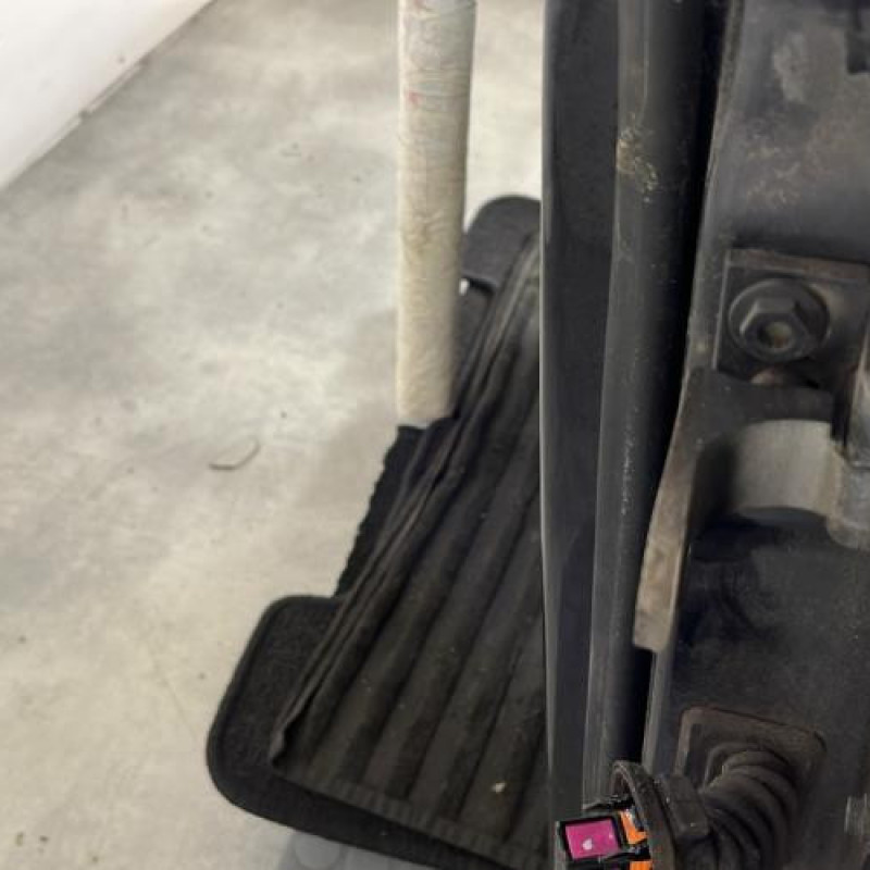 Porte avant gauche VOLKSWAGEN GOLF 5 Photo n°5