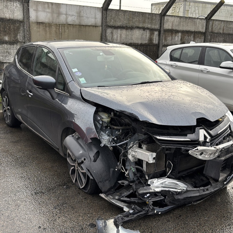 RENAULT CLIO 4 PHASE 2 0.9i - 12V TURBO TCE 90 Photo n°4