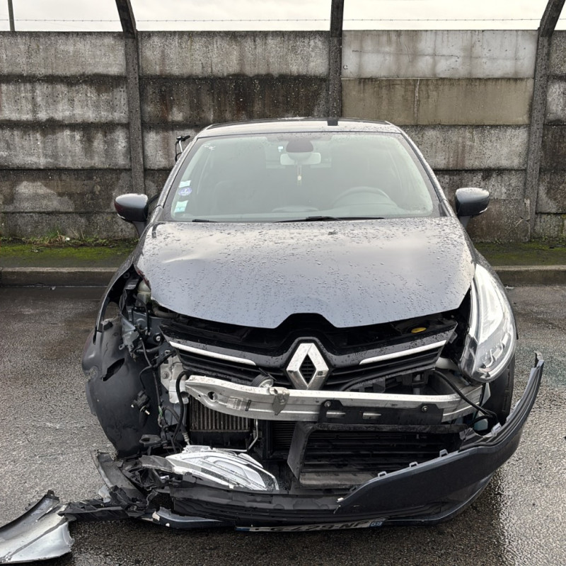 RENAULT CLIO 4 PHASE 2 0.9i - 12V TURBO TCE 90 Photo n°11