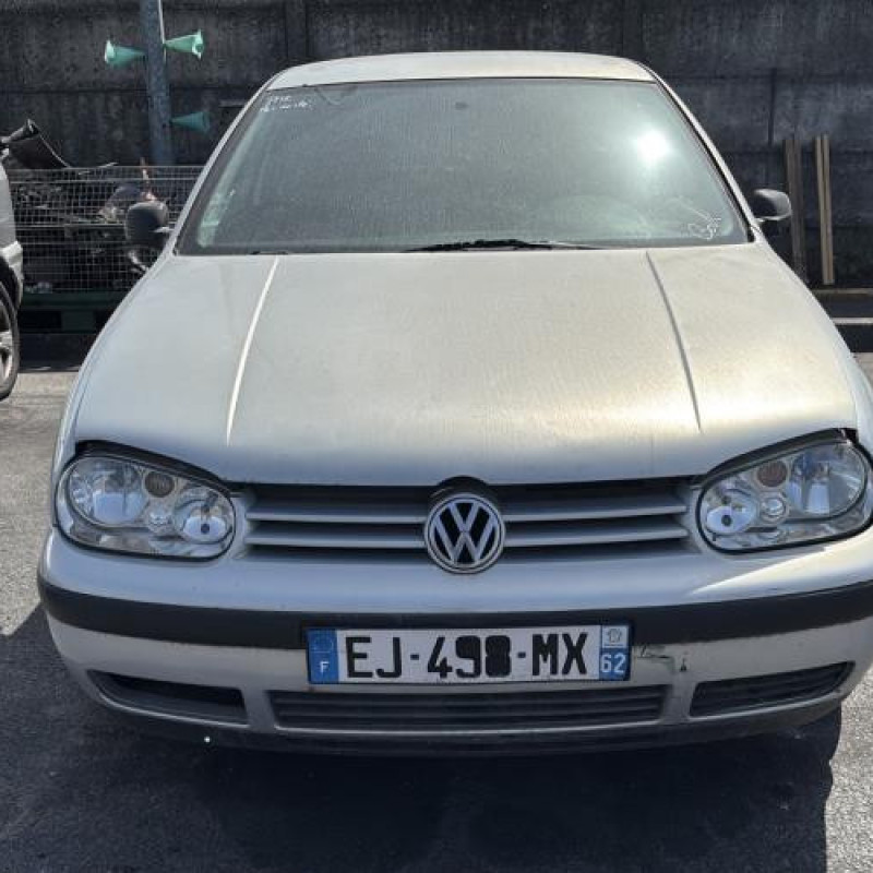 Reservoir essence VOLKSWAGEN GOLF 4 Photo n°8