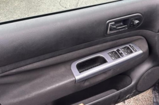 Pivot de moyeu avant droit VOLKSWAGEN GOLF 4