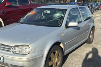 Pivot de moyeu avant droit VOLKSWAGEN GOLF 4