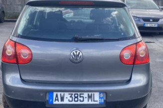 Pretensionneur de ceinture avant droit VOLKSWAGEN GOLF 5