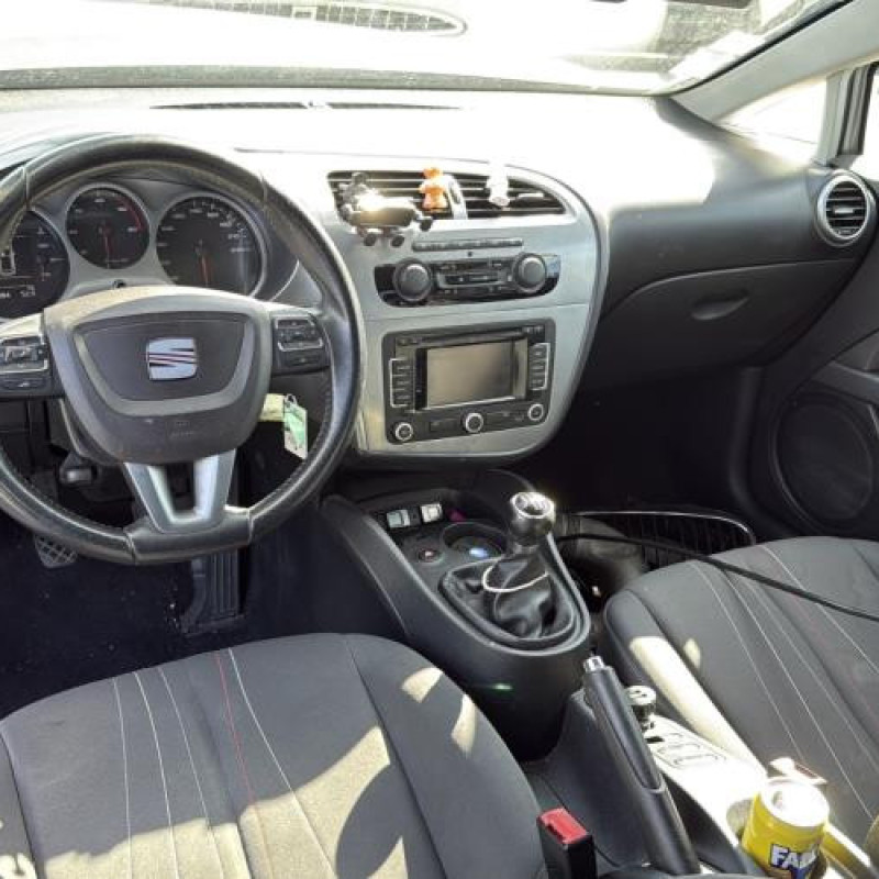 Boitier filtre a air SEAT LEON 2 Photo n°17