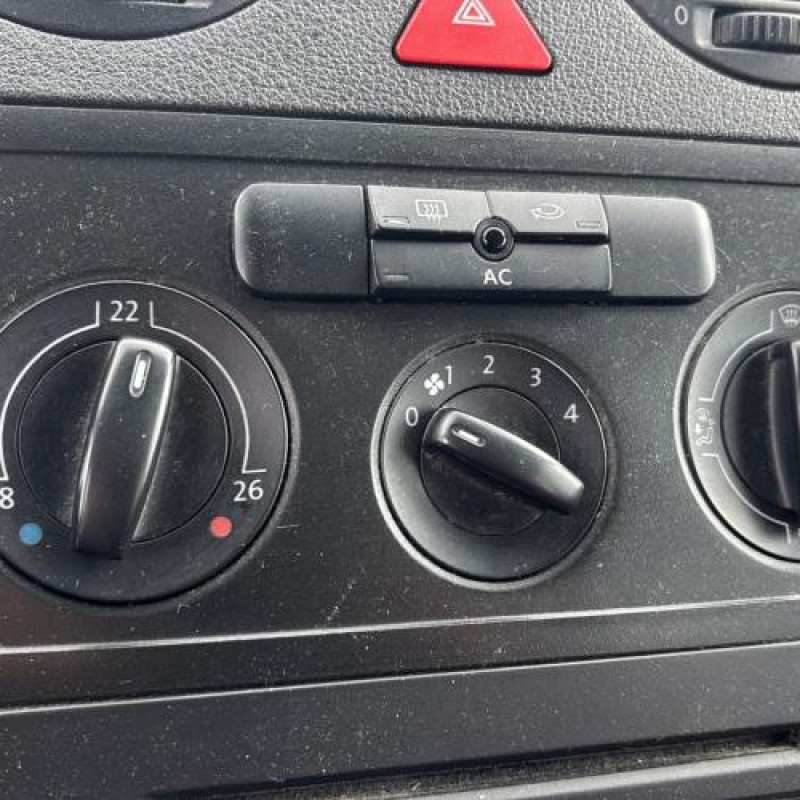 Boitier filtre a air VOLKSWAGEN CADDY 3 Photo n°18