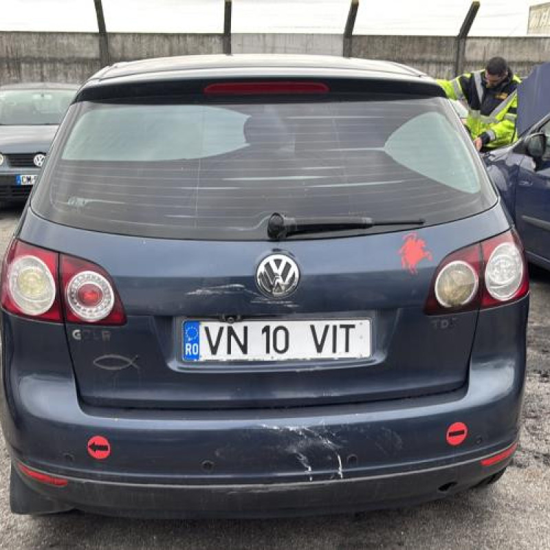 Pivot de moyeu arriere droit VOLKSWAGEN GOLF PLUS Photo n°5