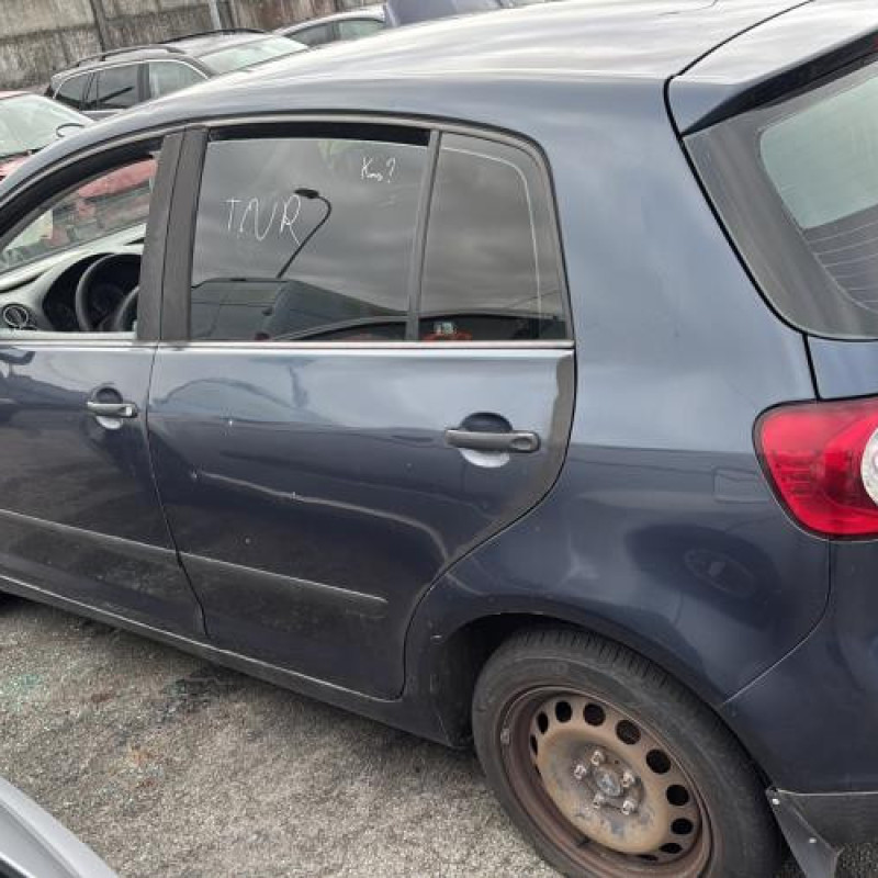 Pivot de moyeu arriere droit VOLKSWAGEN GOLF PLUS Photo n°6