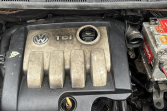 Pivot de moyeu arriere droit VOLKSWAGEN GOLF PLUS