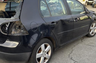 Reservoir essence VOLKSWAGEN GOLF 5