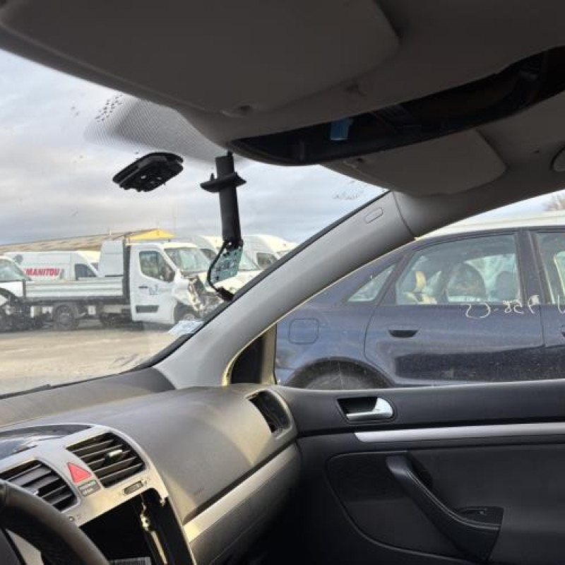 Reservoir essence VOLKSWAGEN GOLF 5 Photo n°13