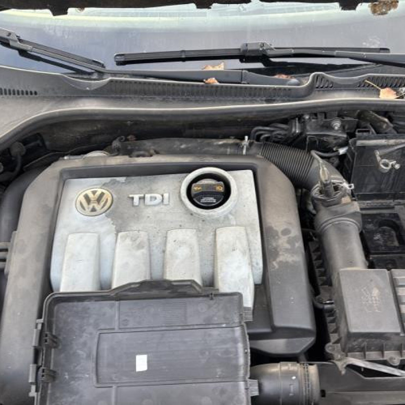 Reservoir essence VOLKSWAGEN GOLF 5 Photo n°18