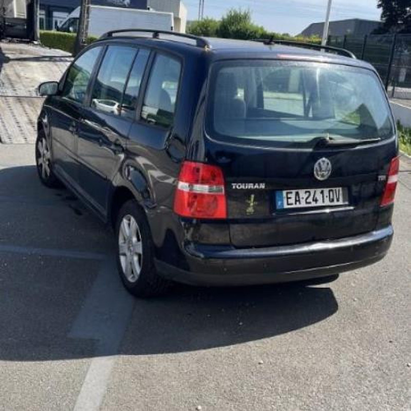 Boitier filtre a air VOLKSWAGEN TOURAN 1 Photo n°12