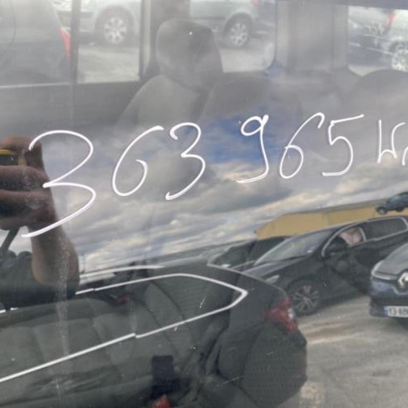 Boitier filtre a air VOLKSWAGEN TOURAN 1 Photo n°12