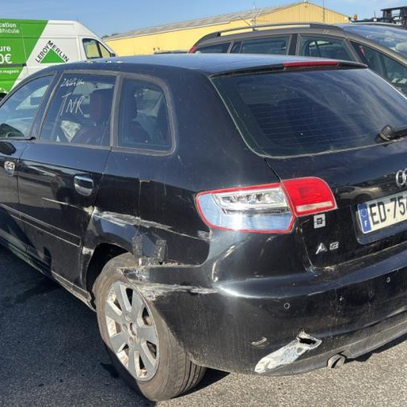 Boitier filtre a air AUDI A3 2 Photo n°4