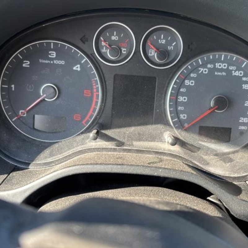 Boitier filtre a air AUDI A3 2 Photo n°19