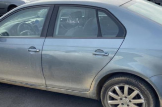 Boitier filtre a air VOLKSWAGEN JETTA 3