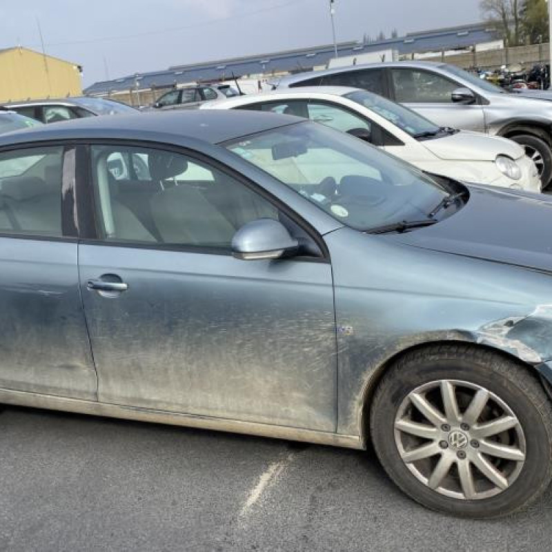 Boitier filtre a air VOLKSWAGEN JETTA 3 Photo n°19