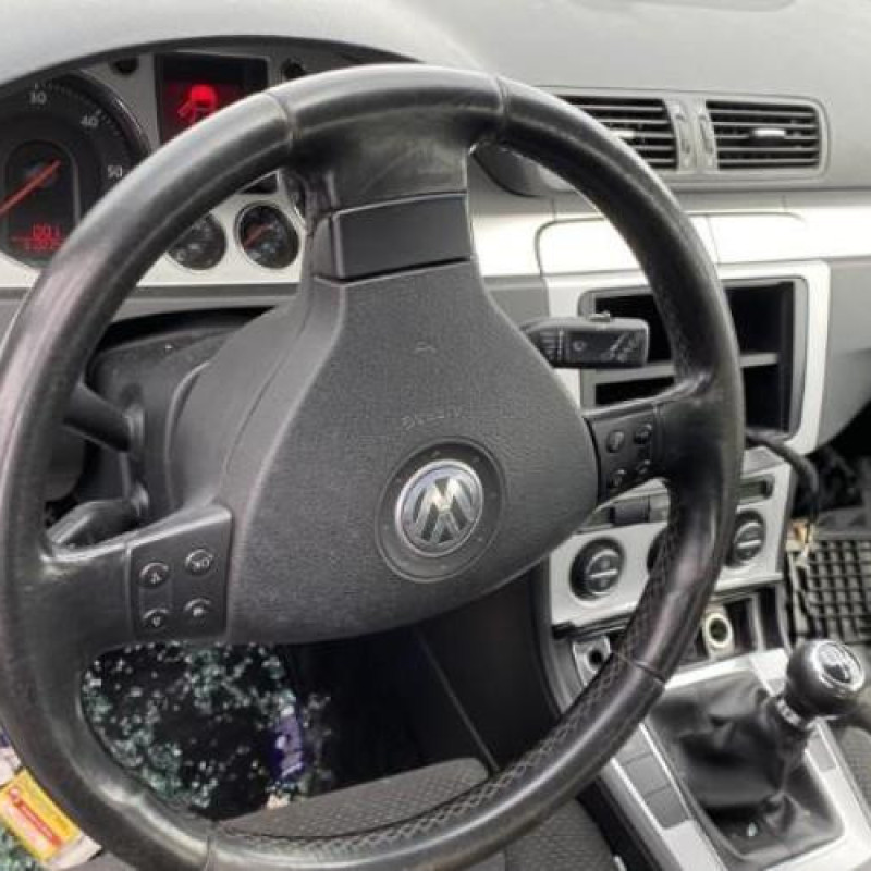 Boitier filtre a air VOLKSWAGEN PASSAT 5 Photo n°10