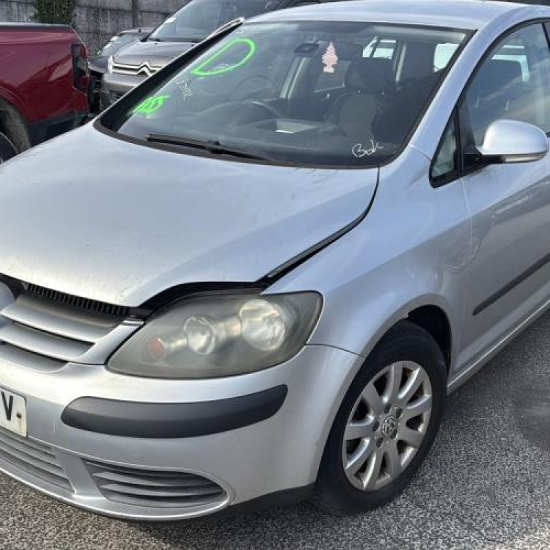 Pivot de moyeu arriere droit VOLKSWAGEN GOLF PLUS Photo n°1