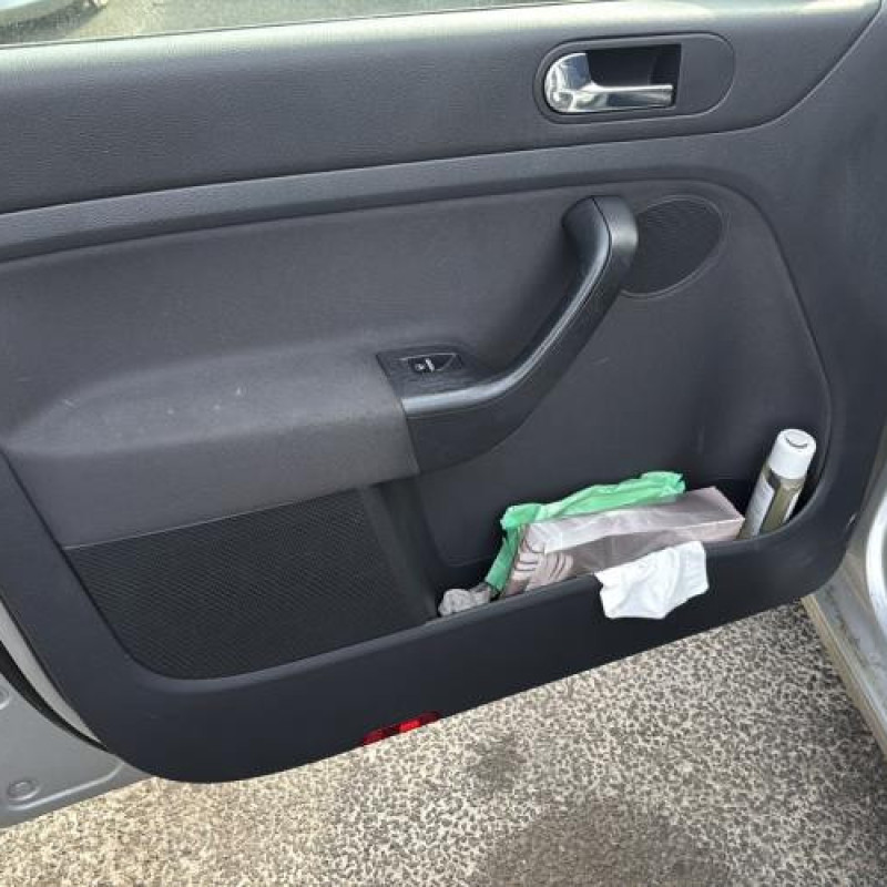 Pivot de moyeu arriere droit VOLKSWAGEN GOLF PLUS Photo n°9