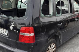 Etrier arriere droit (freinage) VOLKSWAGEN TOURAN 1