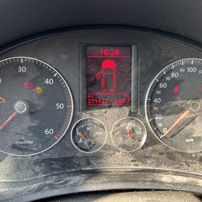 Moteur essuie glace arriere VOLKSWAGEN GOLF 5 Photo n°20