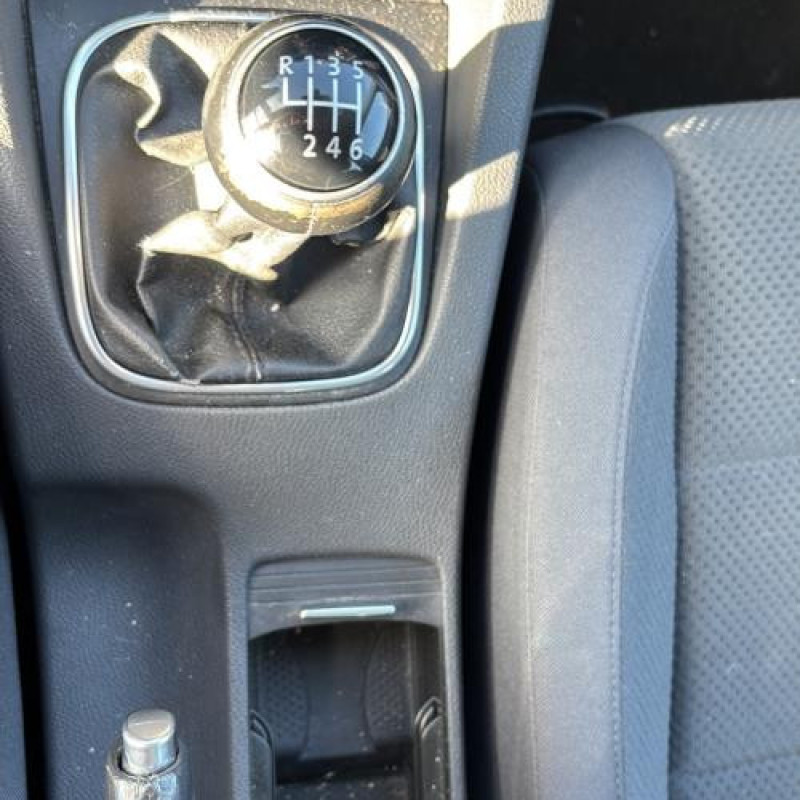 Pivot de moyeu arriere gauche VOLKSWAGEN GOLF 5 Photo n°19