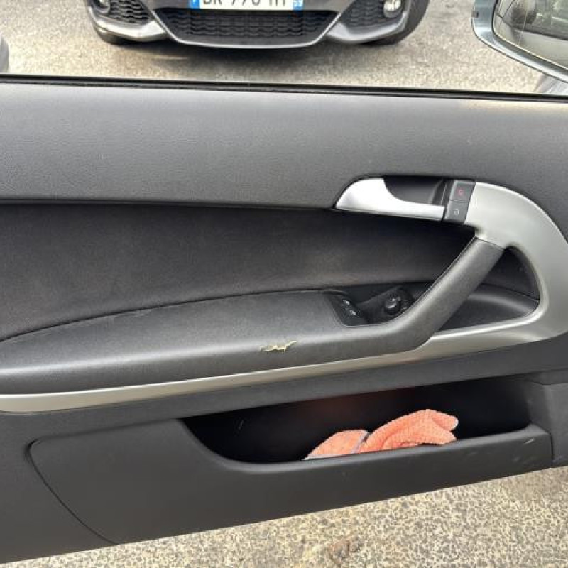 Pivot de moyeu arriere droit AUDI A3 2 Photo n°9