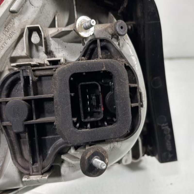 Feu arriere principal droit (feux) VOLKSWAGEN GOLF 5 Photo n°4