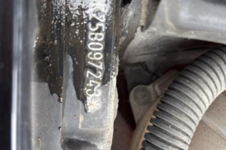 Leve vitre electrique avant gauche VOLKSWAGEN GOLF 5