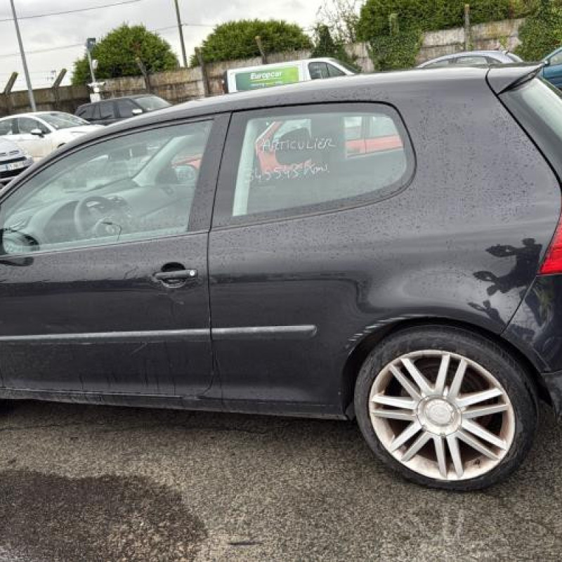 Pivot de moyeu arriere gauche VOLKSWAGEN GOLF 5 Photo n°6