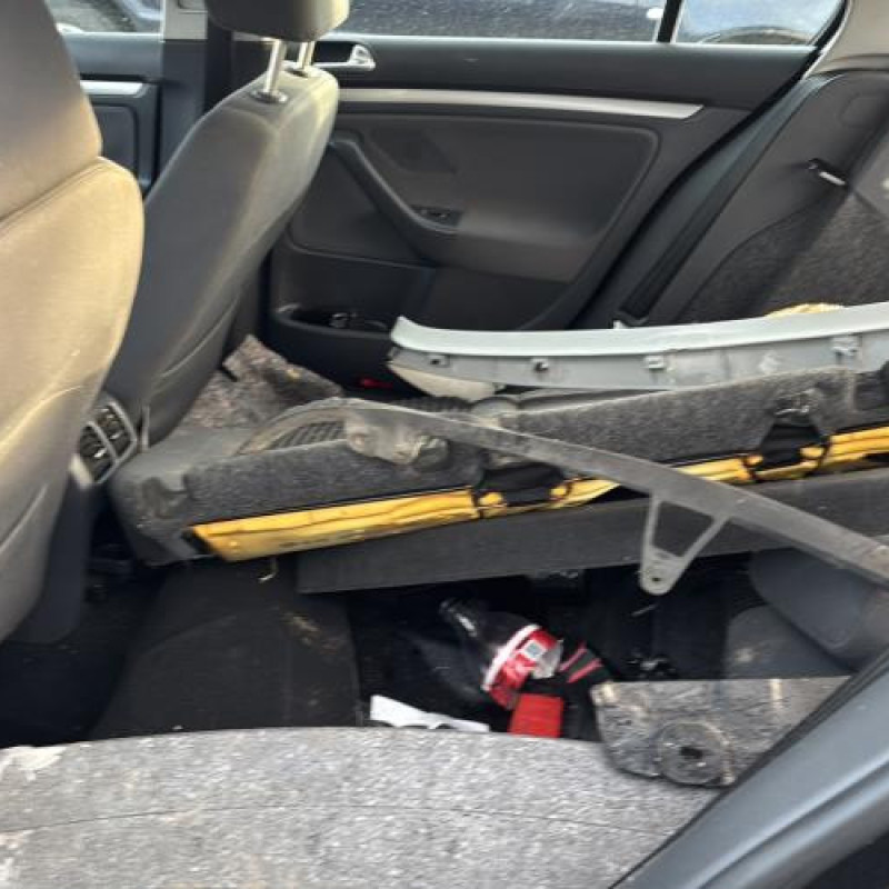 Pivot de moyeu arriere gauche VOLKSWAGEN GOLF 5 Photo n°11