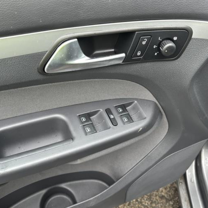 Pivot de moyeu arriere droit VOLKSWAGEN TOURAN 2 Photo n°10