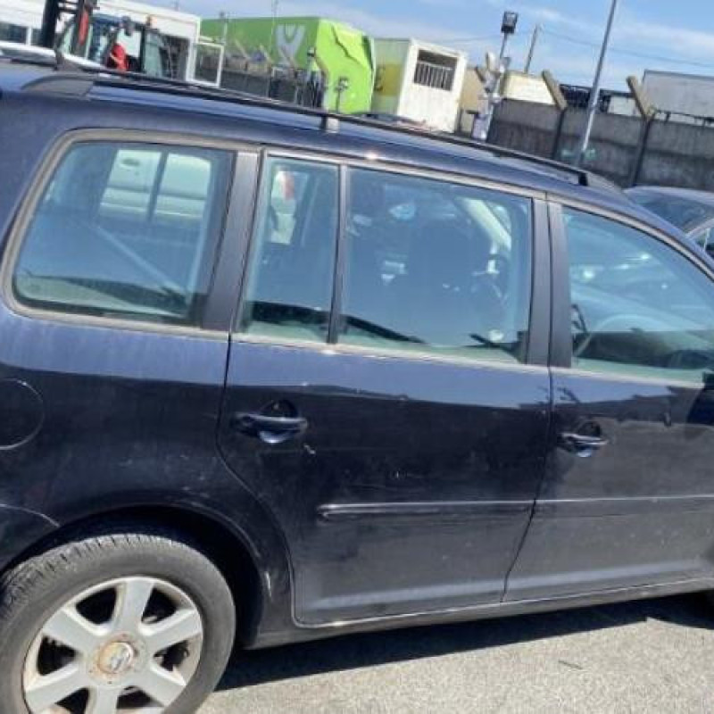 Etrier arriere gauche (freinage) VOLKSWAGEN TOURAN 1 Photo n°3