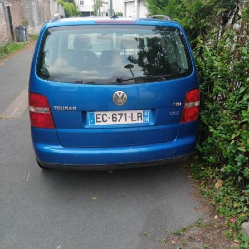 Etrier arriere droit (freinage) VOLKSWAGEN TOURAN 1 Photo n°10