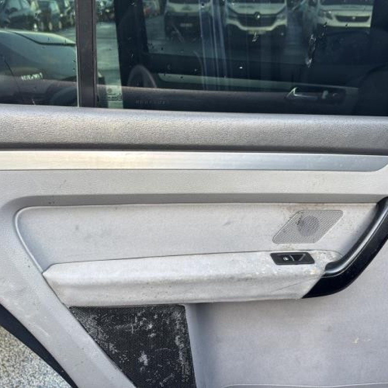 Etrier arriere gauche (freinage) VOLKSWAGEN TOURAN 1 Photo n°15