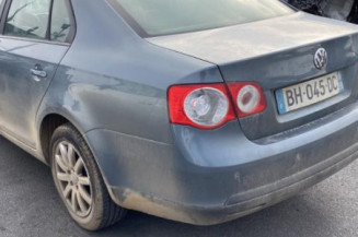 Leve vitre electrique avant gauche VOLKSWAGEN JETTA 3