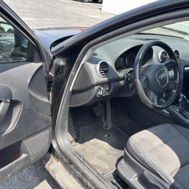 Boitier filtre a air AUDI A3 2 Photo n°9