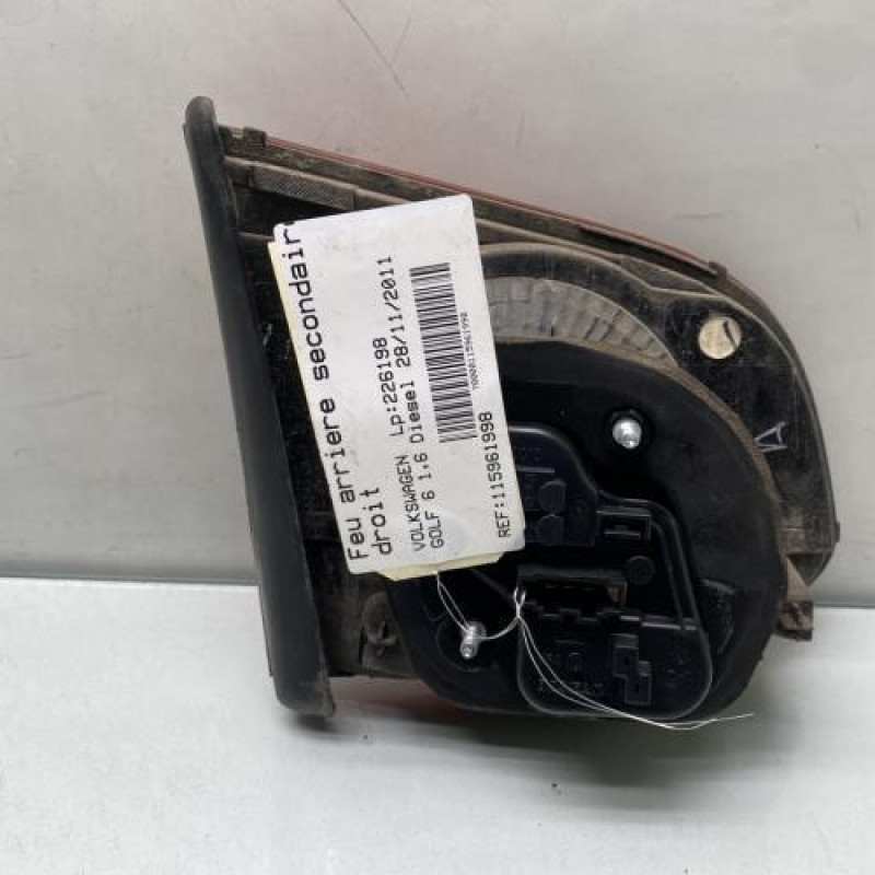 Feu arriere secondaire droit (feux) VOLKSWAGEN GOLF 6 Photo n°2