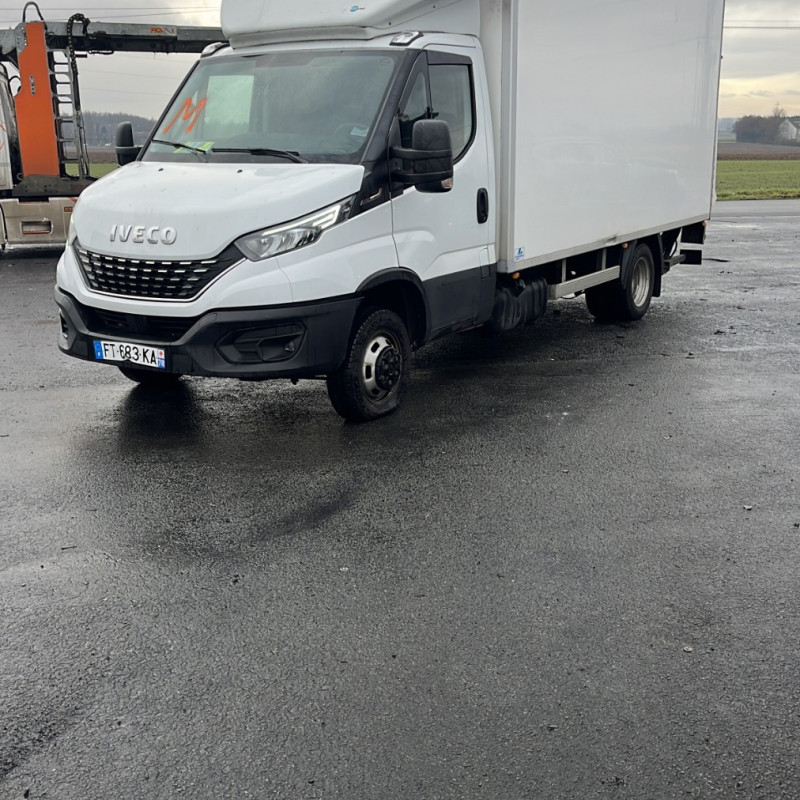 IVECO DAILY 6 PHASE 2 35-C18 3.0D - 16V TURBO Photo n°1