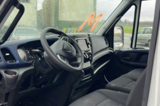 IVECO DAILY 6 PHASE 2 35-C18 3.0D - 16V TURBO