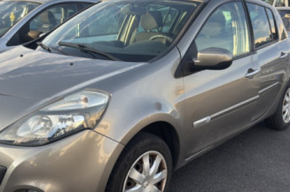 RENAULT CLIO 3 PHASE 1 1.5 DCI - 8V TURBO Photo n°1