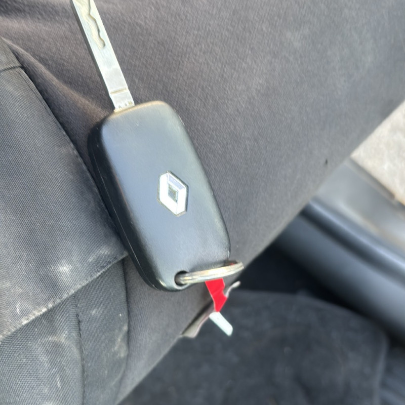 RENAULT CLIO 3 PHASE 1 1.5 DCI - 8V TURBO Photo n°20