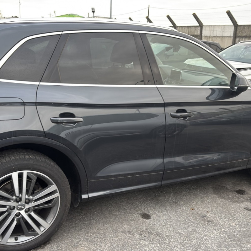 AUDI Q5 2 PHASE 1 3.0 50-TDI - 24V V6 TURBO QUATTRO 4X4 Photo n°8