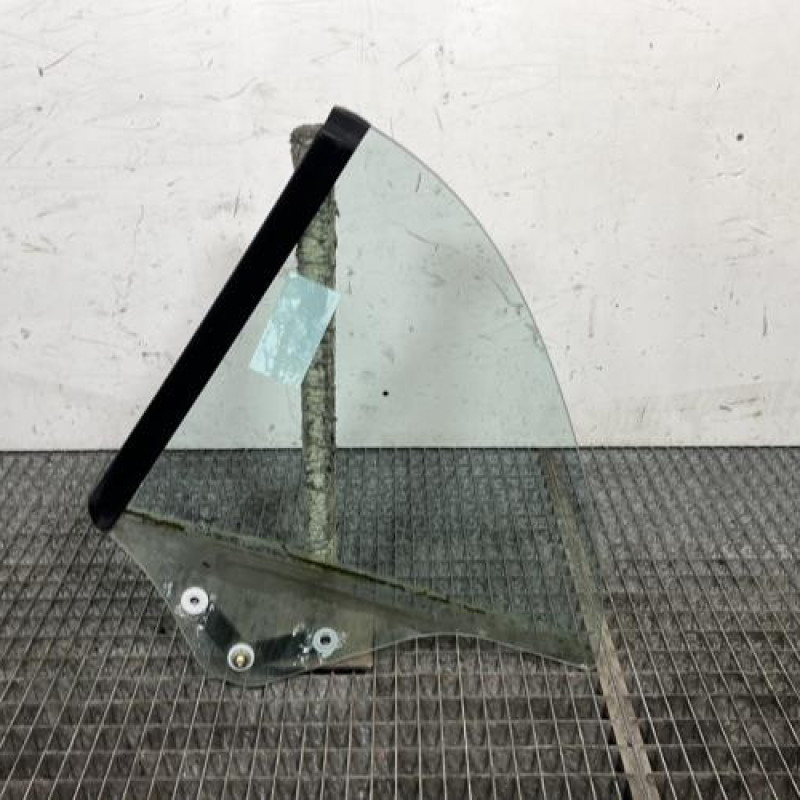 Custode arriere droit BMW SERIE 3 E46 Photo n°4