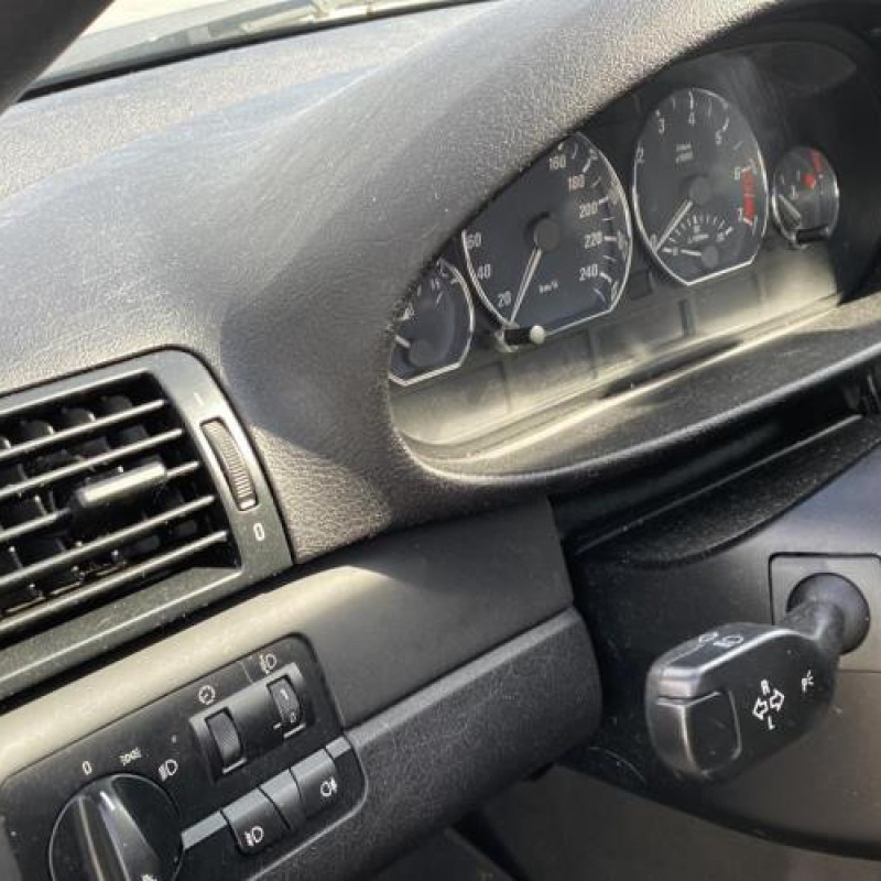 Custode arriere gauche BMW SERIE 3 E46 Photo n°20